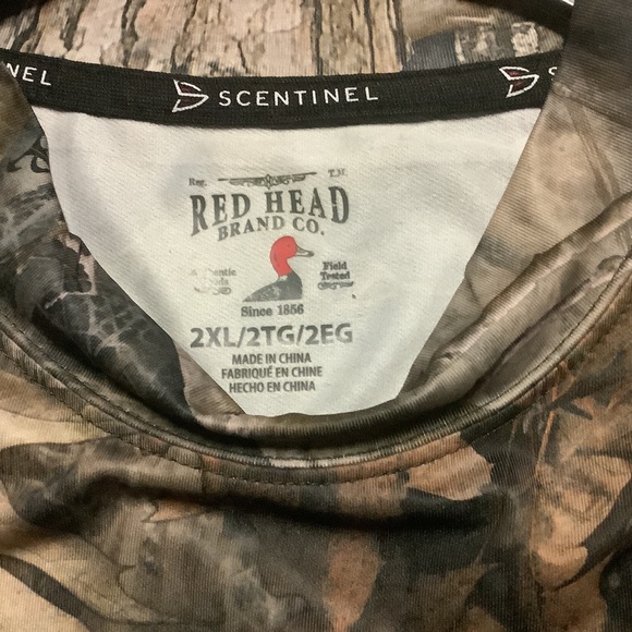 RED HEAD DUCK BRAND CAMO LONG SLEEVE. - Picture 3 of 5